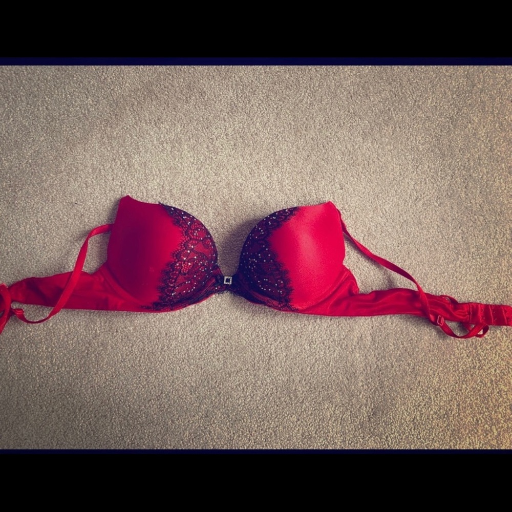 Victoria’s Secret bra
